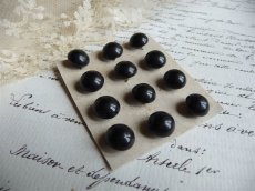 画像8: フランス製 アンティーク 木の丸いボタン 12個 ブラック (8)