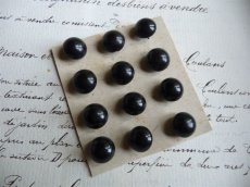 画像5: フランス製 アンティーク 木の丸いボタン 12個 ブラック (5)
