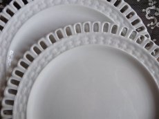 画像1: アンティーク 白釉のパニエ皿 A (1)