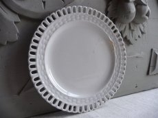 画像12: アンティーク 白釉のパニエ皿 A (12)