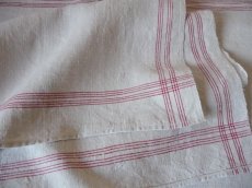 画像2: アンティークリネン 手織りのトーション 赤格子 2枚セット A (2)