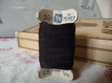画像2: フランス製 糸巻き AU MINET ブラック (2)
