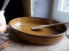 画像2: フランスアンティーク オーバル型のグラタン皿 胡桃色 (2)