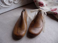 画像8: フランス アンティーク  こどもの木製靴型 木靴　 (8)
