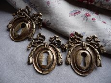 画像8: フランスアンティーク 真鍮の鍵飾り リボン  (8)
