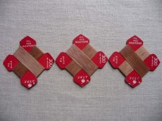 画像3: フランス製  赤い台紙の糸巻き マロン (3)