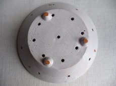 画像7: フランス アンティーク 白釉の水切り皿  (7)