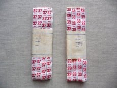 画像5: アンティーク 赤糸のナンバーテープ   (5)