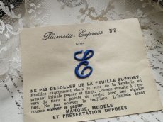 画像5: フランス製 イニシャル 刺繍シート No.2 ブルー '' E ''  (5)