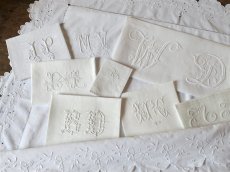 画像10: フランス アンティーク モノグラム & 手刺繍カバー セット (10)