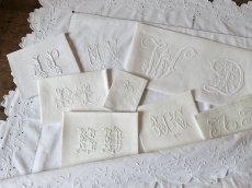 画像1: フランス アンティーク モノグラム & 手刺繍カバー セット (1)