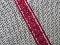 画像9: フランス アンティーク バスク織り ファブリック 赤糸刺繍　(在庫5→0) (9)