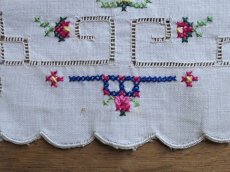 画像9: フランス アンティーク 薔薇のクロスステッチ 手刺繍 クロス  (9)