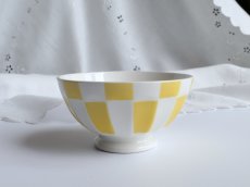 画像2: ディゴワン & サルグミンヌ カフェオレボウル ダミエ柄 マスタード (2)