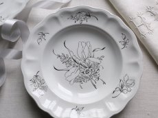 画像1: リュネヴィル  深皿  モノトーンの花絵 B (1)