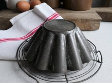 画像4: フランスアンティーク お菓子型 FLAN LYONNAIS B (4)