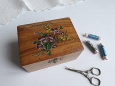 画像20: フランスアンティーク オリーブの木箱 モシュリンヌ すみれとミモザ (20)