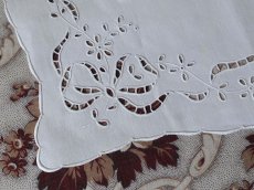 画像15: フランス アンティーク  手刺繍のハンカチ リシュリュー リボン (15)