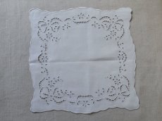 画像3: フランス アンティーク  手刺繍のハンカチ リシュリュー リボン (3)
