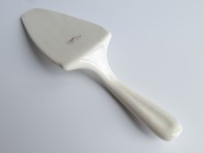 画像8: サルグミンヌ 陶器のケーキサーバー タルトサーバー (8)