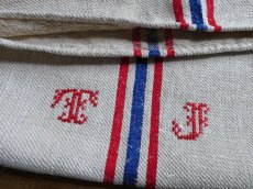 画像16: グレインサック トリコロール 赤のクロスステッチ TJ (16)