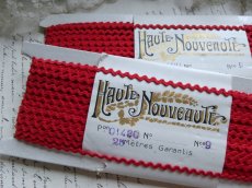 画像2: フランス アンティーク HAUTE NOUVEAUTE ブレード トリム コード レッド　 (2)