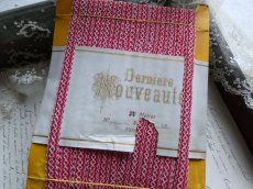 画像8: フランス アンティーク DERNIERE NOUVEAUTE ブレード トリム コード レッド ホワイトステッチ (8)