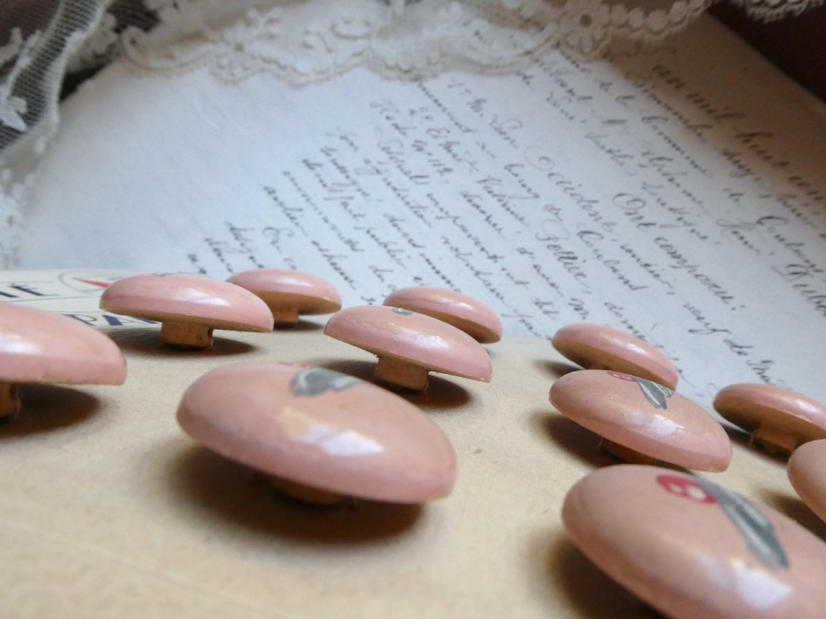 画像5: フランス製 ボタンシート ハンドペイントの木製ボタン ベレー帽 12個 (5)