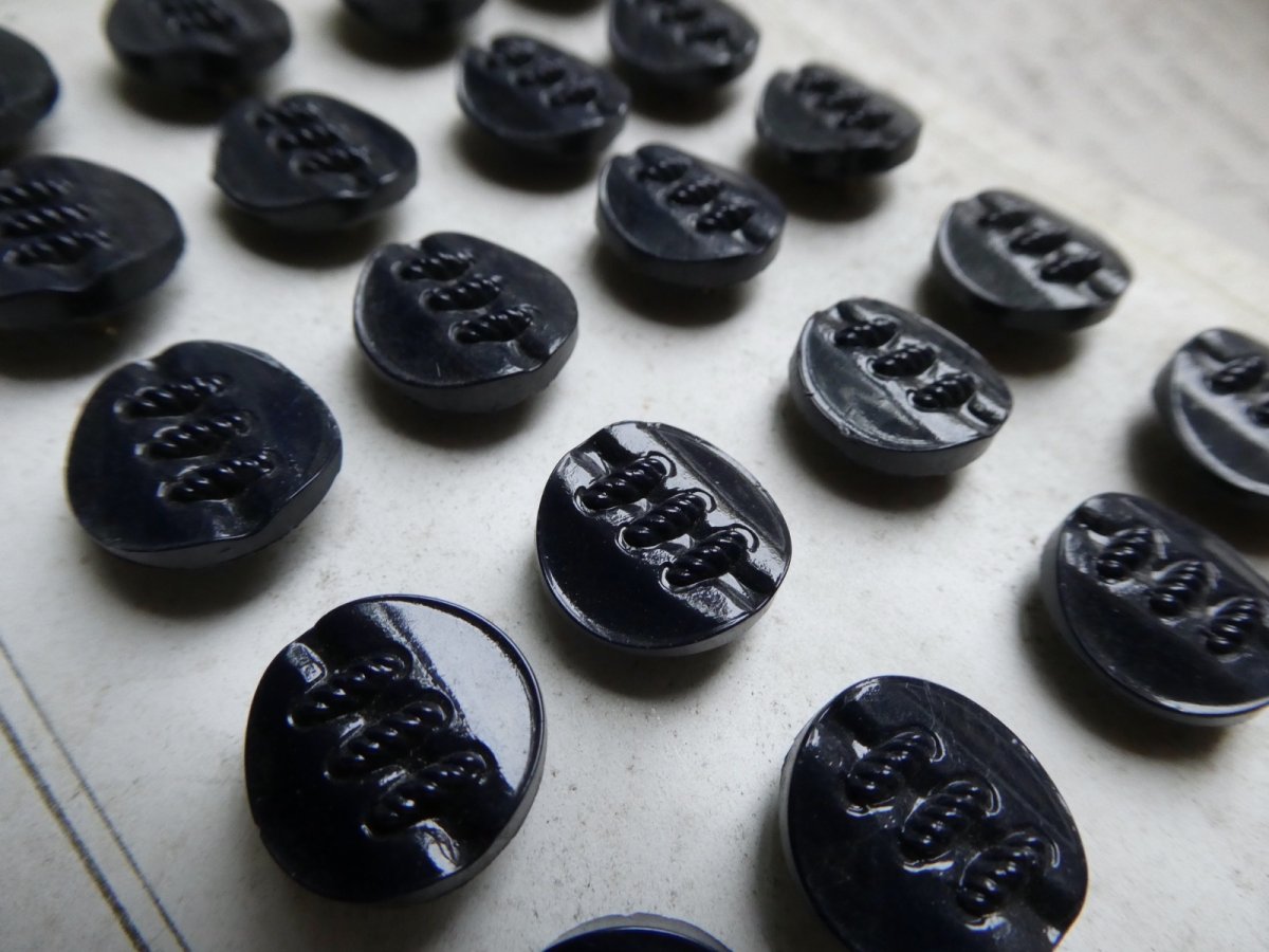 画像6: チェコスロバキア製 アンティーク ガラス ボタンシート レースアップ (6)