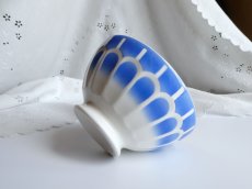 画像1: カフェオレボウル うろこ柄 ブルー B (1)