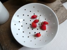 画像3: ディゴワン ＆ サルグミンヌ 白い水切り皿  (3)