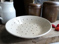 画像1: フランス アンティーク 古色の水切り皿  (1)