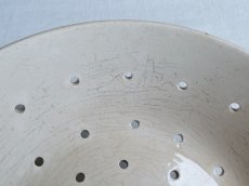 画像12: フランス アンティーク 古色の水切り皿  (12)