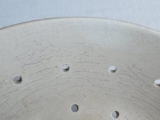 画像11: フランス アンティーク 古色の水切り皿  (11)