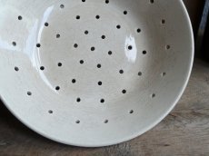 画像4: フランス アンティーク 古色の水切り皿  (4)
