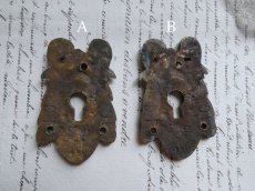 画像5: フランスアンティーク 真鍮の鍵飾り リボン A (5)
