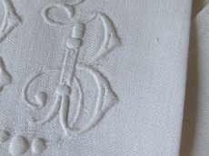 画像8: フランス アンティーク イニシャル & 花刺繍のリネン (8)
