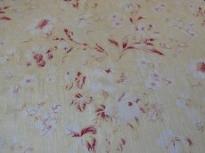 画像4: フランス ヴィンテージ ファブリック 儚いお花 ペールイエロー (4)
