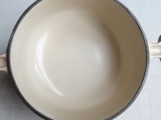 画像7: ルクルーゼ ENZO MARI 両手鍋 17 cm マロン (7)