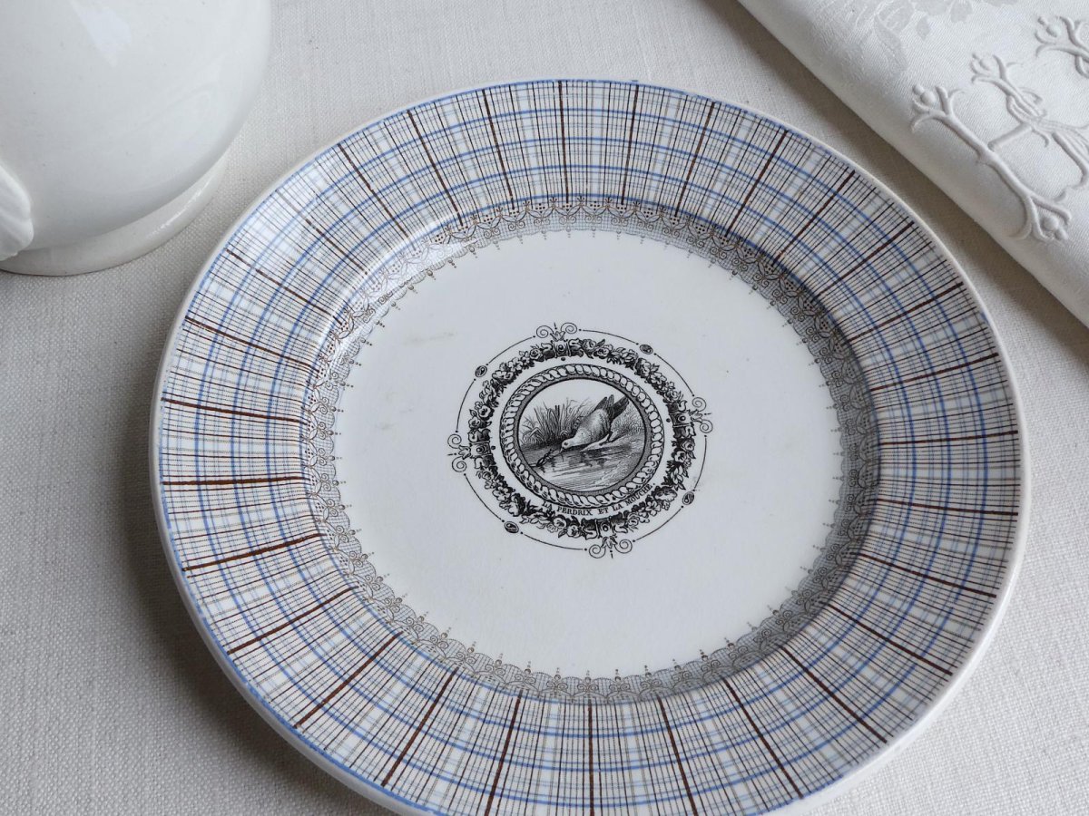 画像14: ヴィエイヤール ボルドー デザートプレート LA PERDRIX ET LA MOUCHE (14)