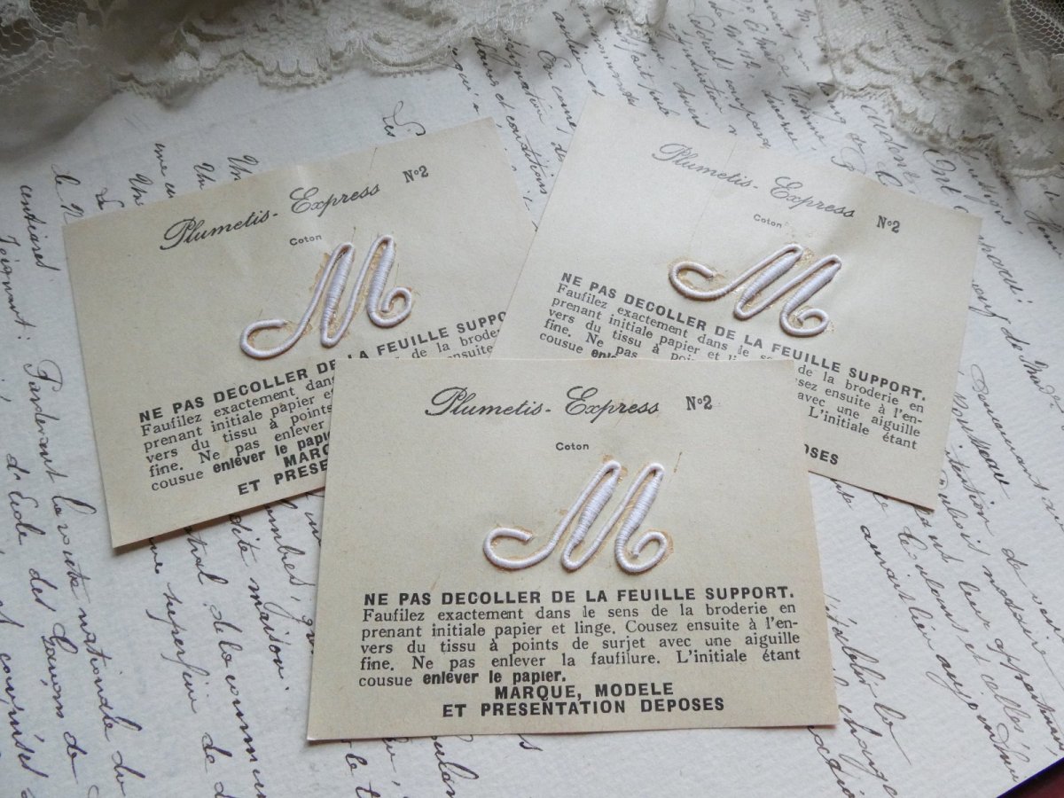 画像2: フランス製 イニシャル 刺繍シート No.2  '' M '' (2)