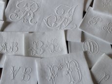 画像1: フランス アンティーク モノグラム イニシャル セット  (1)