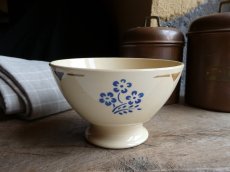 画像2: バドンヴィレー カフェオレボウル  ブルーのお花 (2)